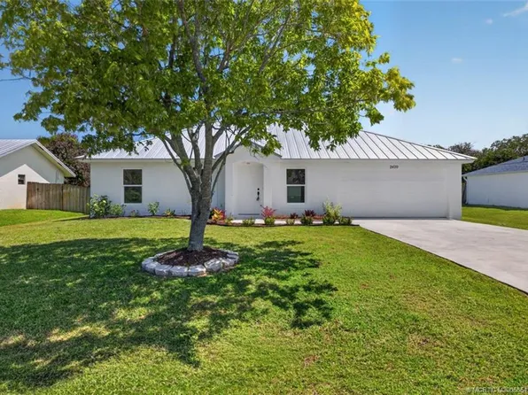 2470 SE Toledo Ave, Port Saint Lucie, FL 34952