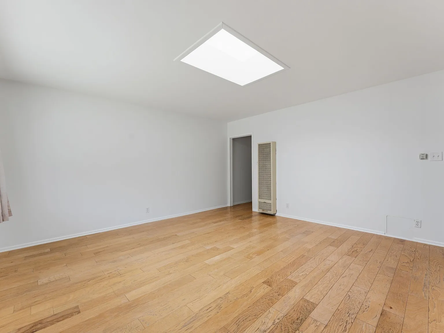 2 bed, 2080 sqft, $3,595 — Photo 3
