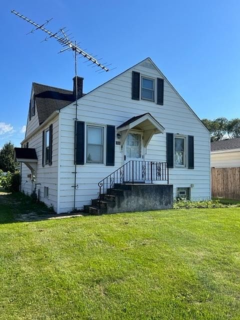 1st image of 501 Elsie Ave