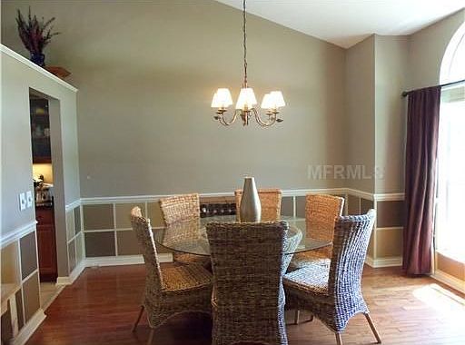 5th image of 994 Wellington Ave