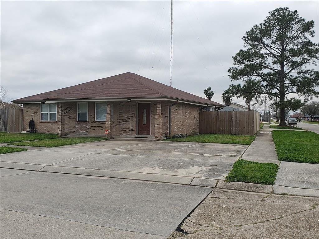3524 Lyndell Dr, Chalmette, LA 70043 Zillow
