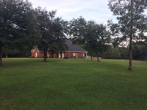 3rd image of 10250 Deer Creek Dr E