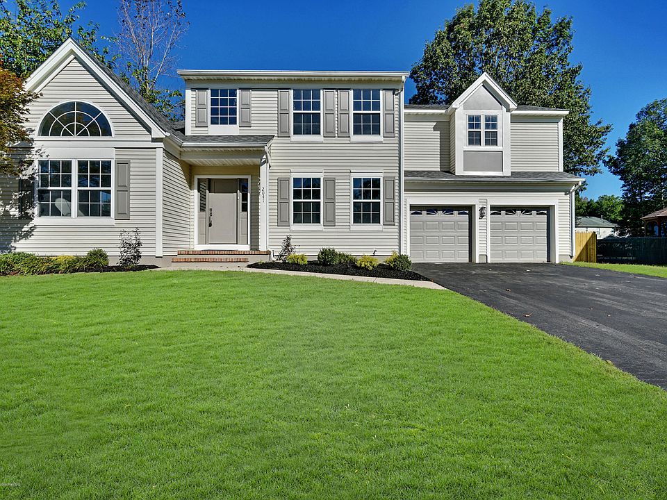 1st image of 2041 Brookewood Dr