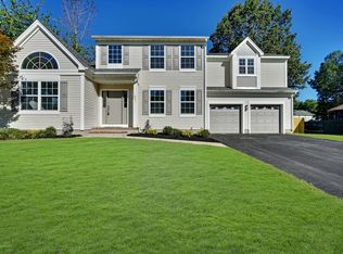 2041 Brookewood Dr, Toms River, NJ 08755