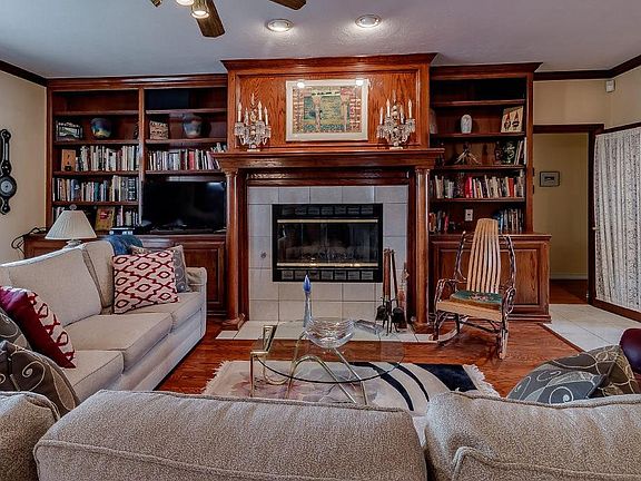 4th image of 13904 Wellsburg Ct