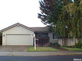 2245 Yosemite Dr, Lodi, CA 95242