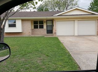 1401 N Southminster St, Moore, OK 73160