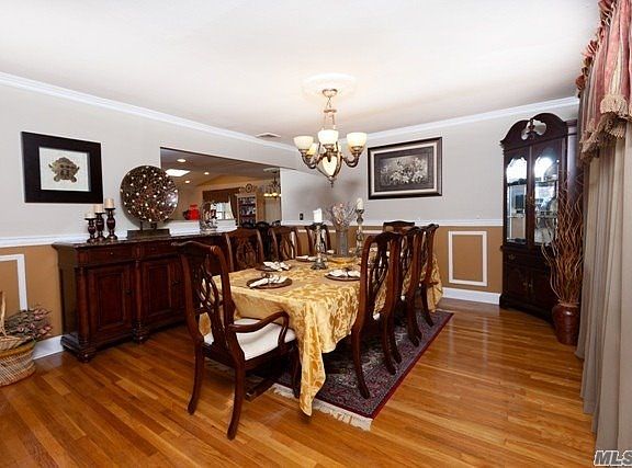 4th image of 9 Taylor Dr