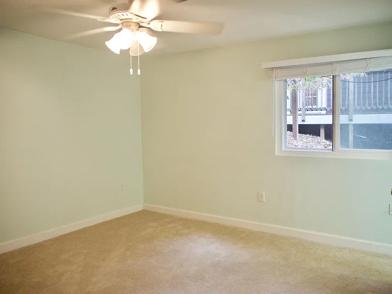521 Boulevard Pl NE #L — Photo 8
