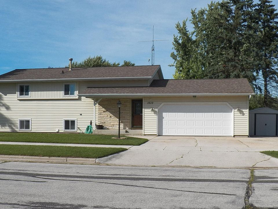 1st image of 1510 Silver Moon Ln