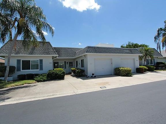 3rd image of 6551 Golden Horseshoe Dr