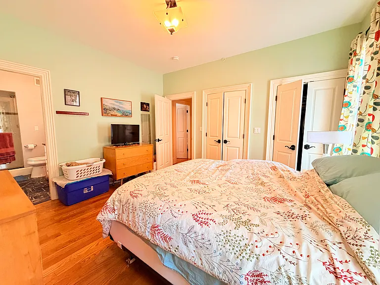 81 Walnut St #1 — Photo 14