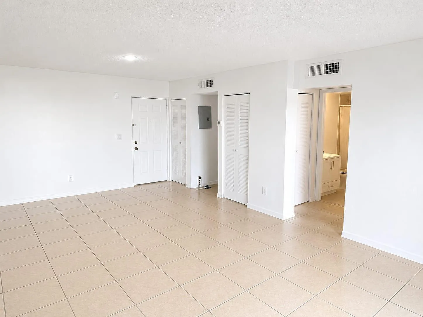 1 bed, 760 sqft, $1,800 — Photo 4