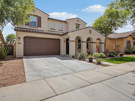 3rd image of 20721 W PARK MEADOWS Drive