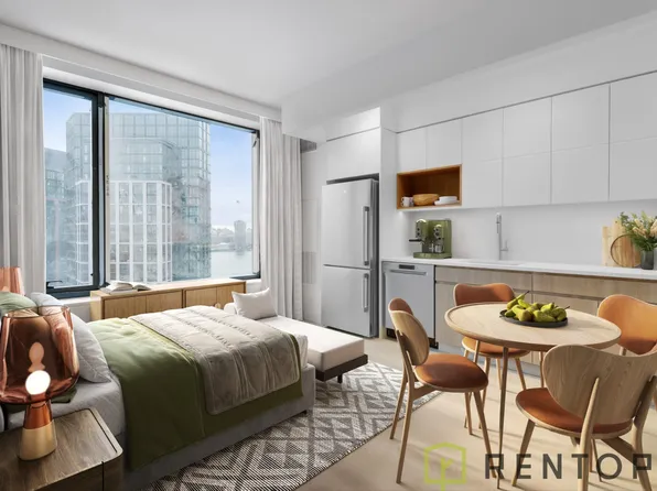 87 Commercial Street image 2 of 10