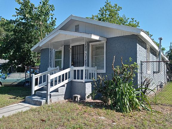 2nd image of 2017 Essex Ave