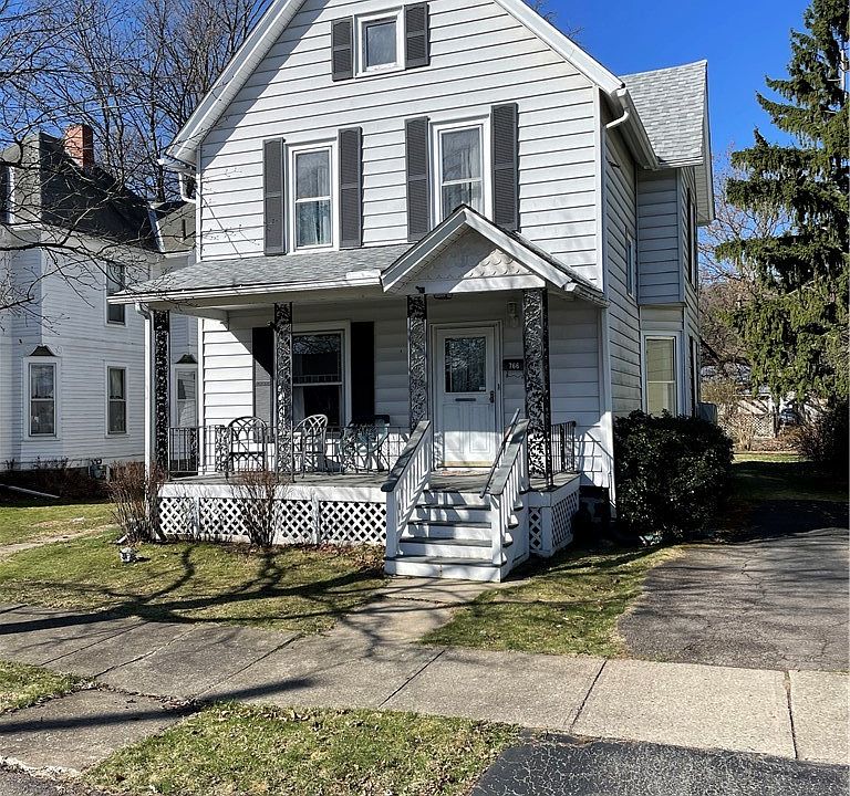 1st image of 766 Laurel St