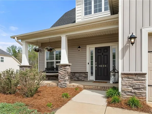 8629 Stone Valley Dr, Clemmons, NC 27012