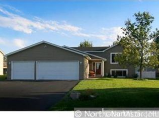 456 Braeburn Dr, Shakopee, MN 55379