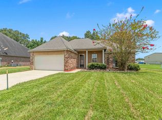 36484 Crestway Ave, Prairieville, LA 70769