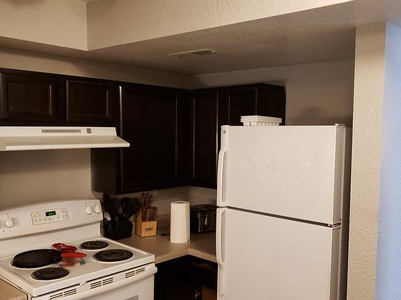 3rd image of 756 N 900 W #101