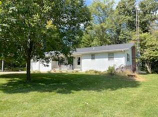 1293 County Road 1700 N, Cisne, IL 62823