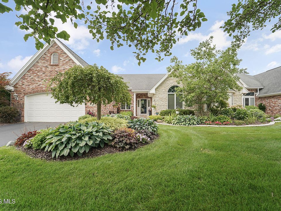 1st image of 8044 English Garden Ct