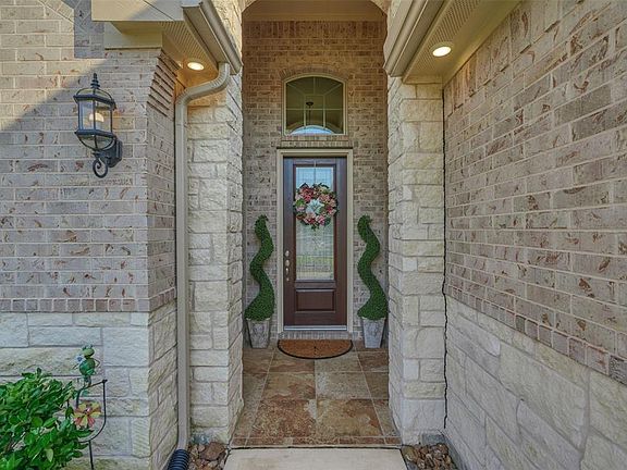 The inviting front porch welcome you and your guests.