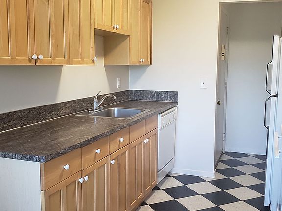 4th image of 319 NE 62nd Ave #4