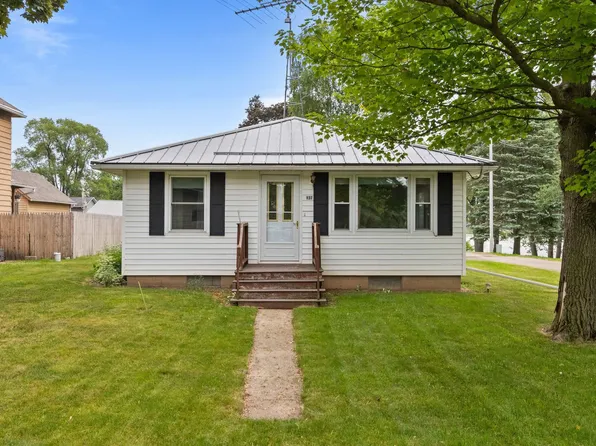 137 S Vine St, Kingston, WI 53939