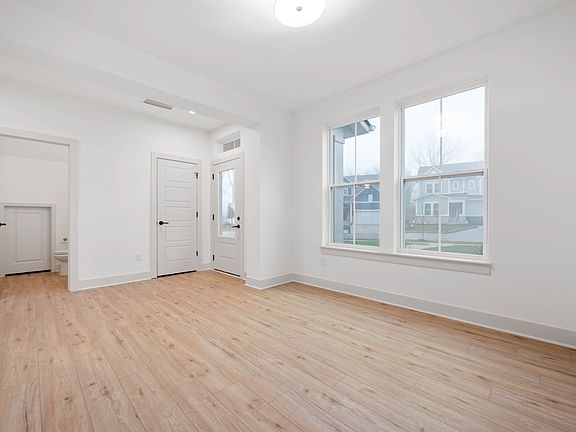 5th image of 12000 Jeff Ct