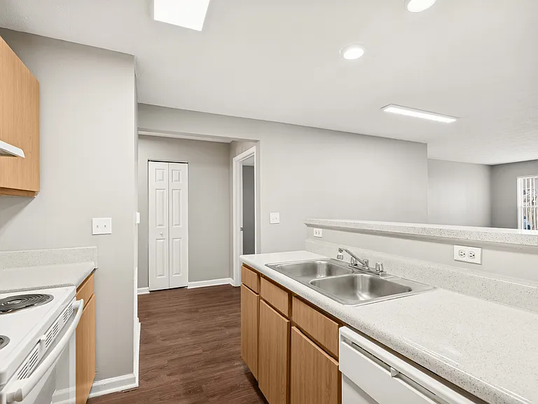 Waterfront Pointe — Photo 41