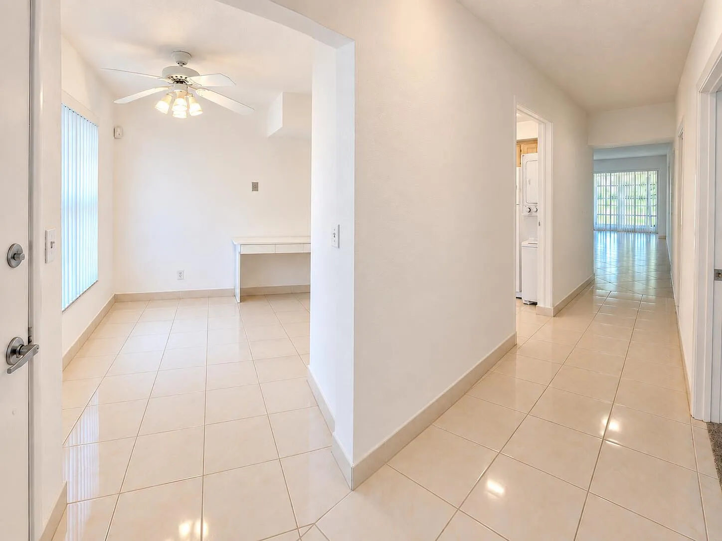 2 bed, 2.0 bath, 1172 sqft, $1,850 — Photo 3