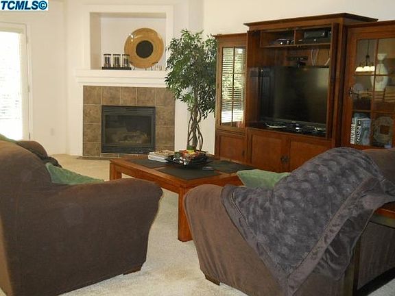 3rd image of 3822 N Fontana Ct