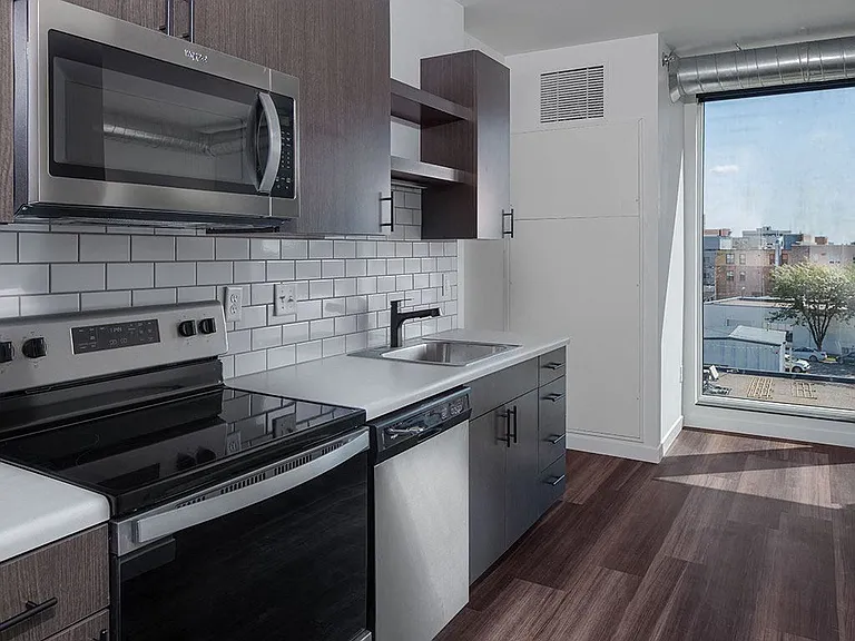 The Landing at 1001 NP — Photo 36