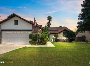 3008 Whisper Oak Way, Bakersfield, CA