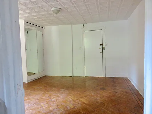 Rented by Space Real Estate | media 16