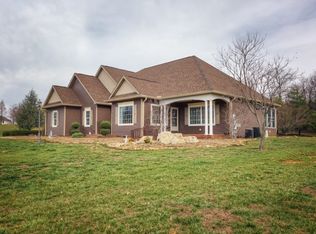 2700 Holloway Ln, Henderson, KY 42420