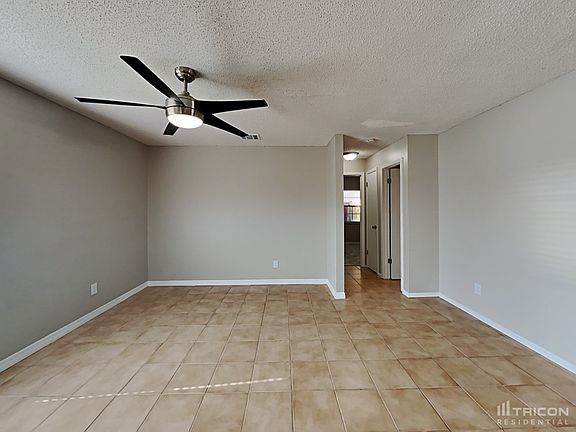 3rd image of 2728 Ceram Ave