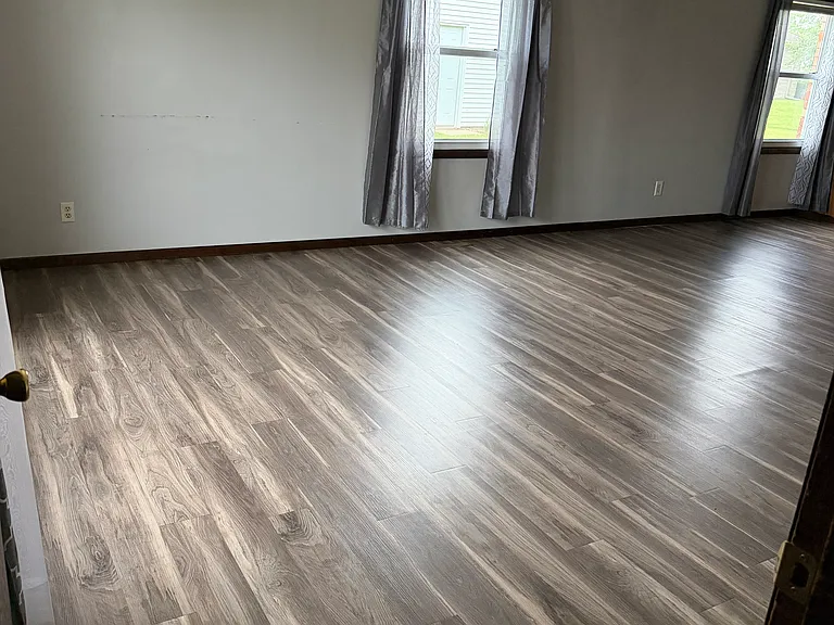 227 E Indianwood Dr — Photo 5