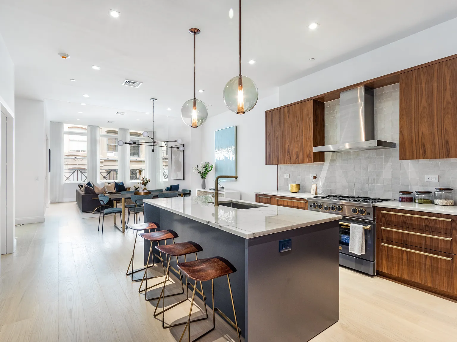 106 Franklin Street — Photo 4
