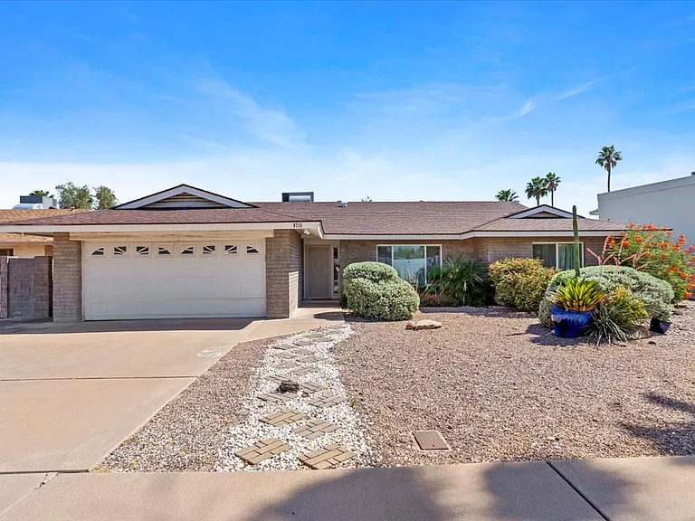 8713 E Orange Blossom Ln — Photo 7