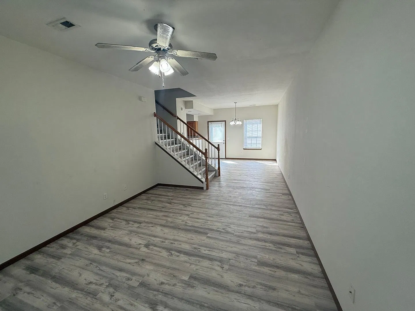 Beautiful 3 Bedroom TownHouse — Photo 3