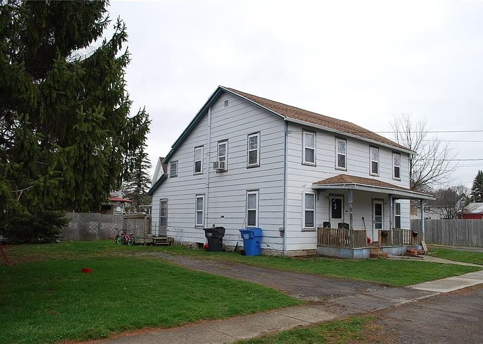 2nd image of 170 Seneca St