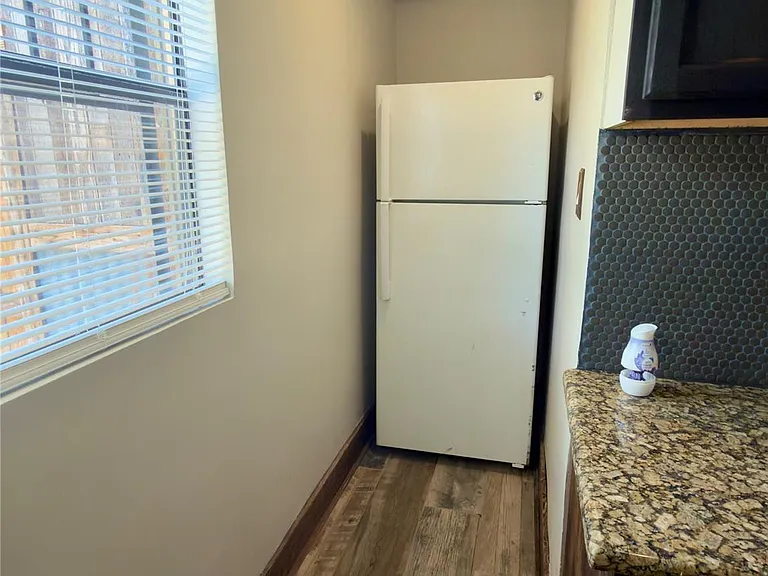 125 McDowell Rd — Photo 5