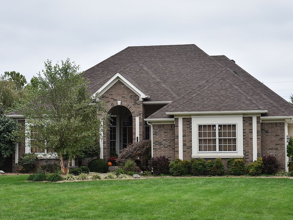 1st image of 3305 Grand Oaks Ct