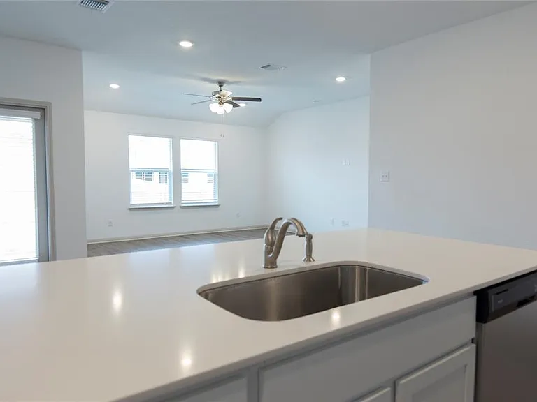 132 Fort Clark Springs Dr — Photo 10