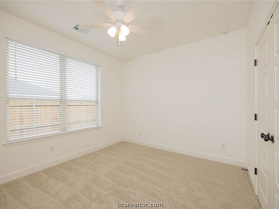 5th image of 4711 Coral River Rd