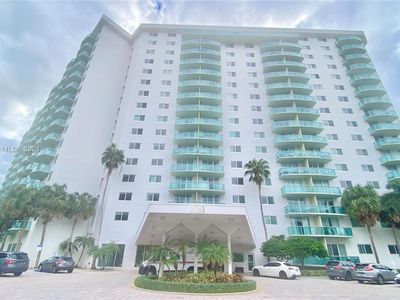 19380 Collins Ave APT 406, Sunny Isles Beach, FL, 33160