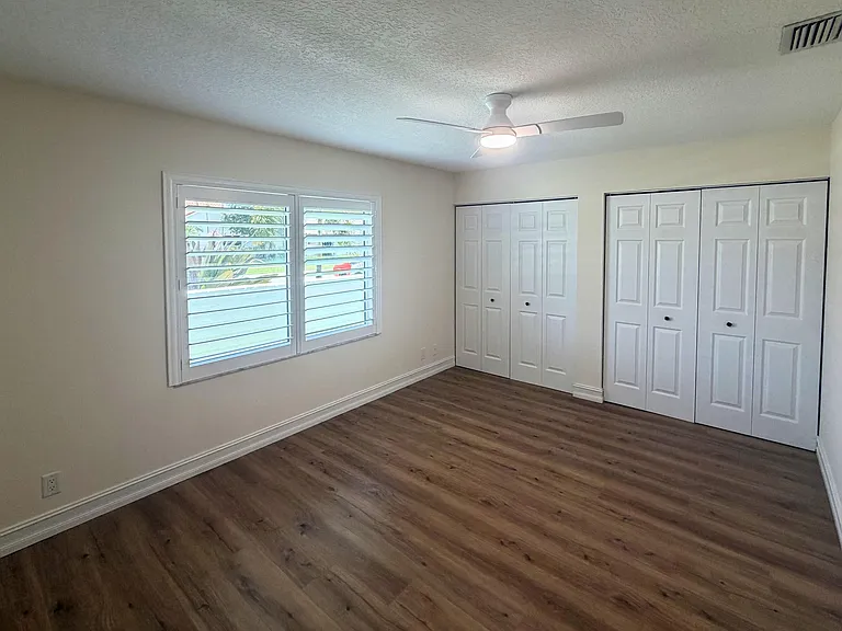 9505 Majestic Way — Photo 16